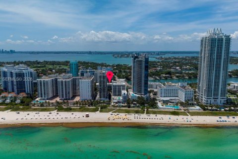 Condo in Miami Beach, Florida, 2 bedrooms № 2247465 - photo 30