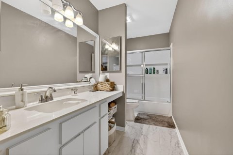 Copropriété à vendre à Stuart, Floride: 2 chambres, 130.06 m2 № 2077860 - photo 7