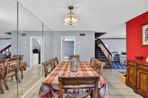 Copropriété à vendre à Stuart, Floride: 2 chambres, 130.06 m2 № 2077860 - photo 4