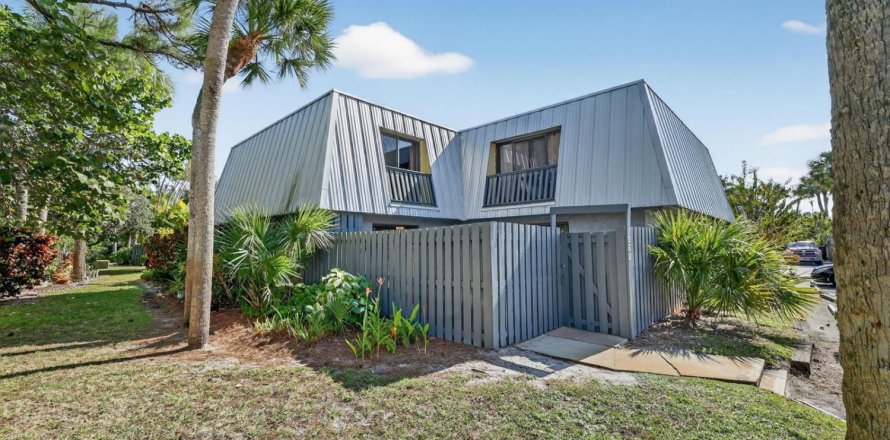 Condo à Stuart, Floride, 2 chambres  № 2077860