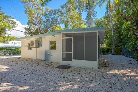 House in Key Largo, Florida 3 bedrooms, 92.9 sq.m. № 1742231 - photo 15