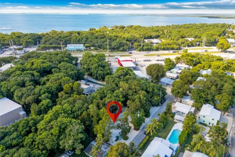 House in Key Largo, Florida 3 bedrooms, 92.9 sq.m. № 1742231 - photo 18