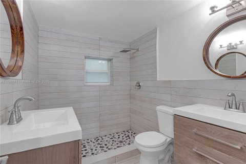 House in Key Largo, Florida 3 bedrooms, 92.9 sq.m. № 1742231 - photo 8