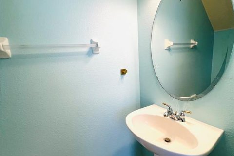Townhouse in Tampa, Florida 3 bedrooms, 153.94 sq.m. № 1884931 - photo 7