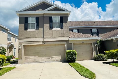 Townhouse in Tampa, Florida 3 bedrooms, 153.94 sq.m. № 1884931 - photo 1
