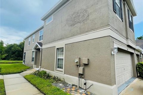Townhouse in Tampa, Florida 3 bedrooms, 153.94 sq.m. № 1884931 - photo 3