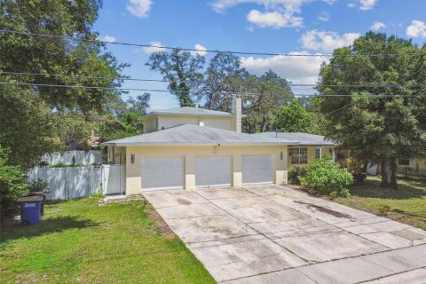 Immobilier commercial à vendre à Clearwater, Floride: 5 chambres, 275.92 m2 № 2368922 - photo 4