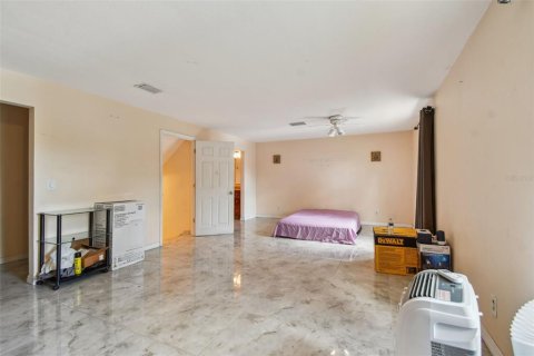 Immobilier commercial à vendre à Clearwater, Floride: 5 chambres, 275.92 m2 № 2368922 - photo 13