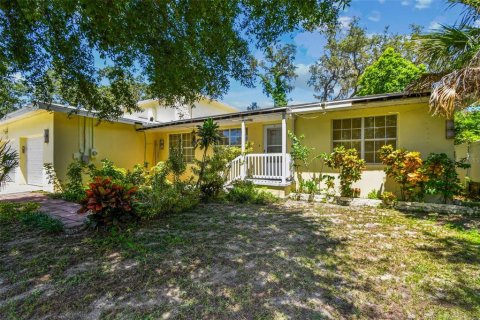Immobilier commercial à Clearwater, Floride 5 chambres, 275.92 m2 № 2368922