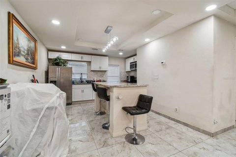 Immobilier commercial à vendre à Clearwater, Floride: 5 chambres, 275.92 m2 № 2368922 - photo 8