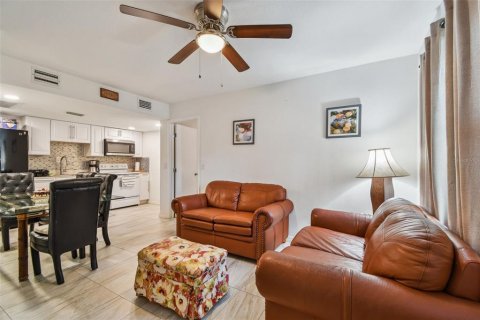 Immobilier commercial à vendre à Clearwater, Floride: 5 chambres, 275.92 m2 № 2368922 - photo 21