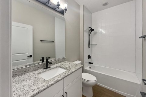 Casa en venta en Deltona, Florida, 4 dormitorios, 179.77 m2 № 1558749 - foto 11