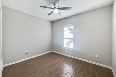 Casa en venta en Deltona, Florida, 4 dormitorios, 179.77 m2 № 1558749 - foto 5