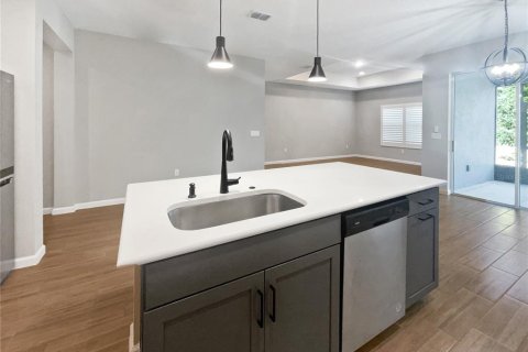 Casa en venta en Deltona, Florida, 4 dormitorios, 179.77 m2 № 1558749 - foto 18