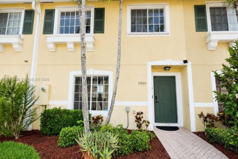 Touwnhouse à Tamarac, Floride 3 chambres, 131.74 m2 № 2173024