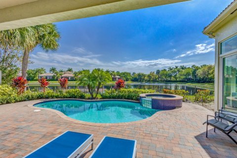 Casa en alquiler en Palm Beach Gardens, Florida, 3 dormitorios, 272.95 m2 № 1182084 - foto 1