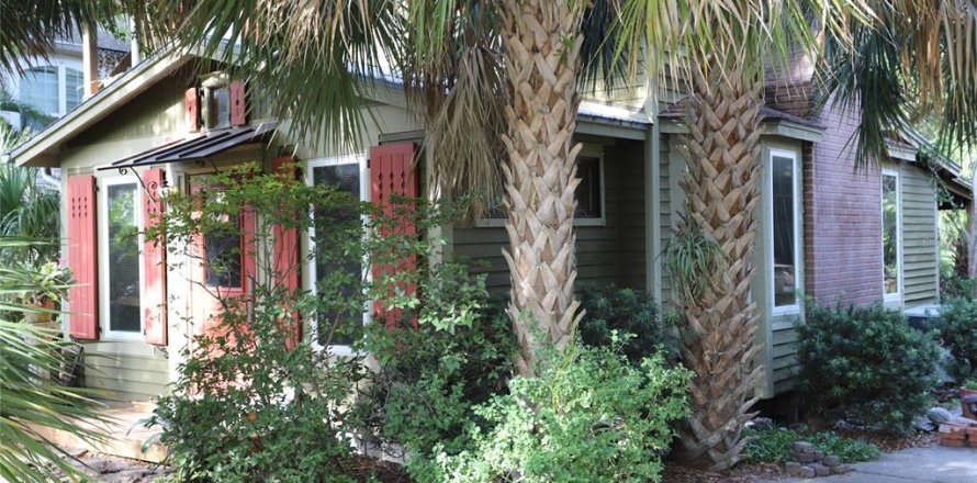 House in Palm Harbor, Florida 2 bedrooms, 139.91 sq.m. № 1782486