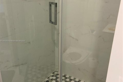 Condo in Miami Beach, Florida, 1 bedroom  № 1882217 - photo 6