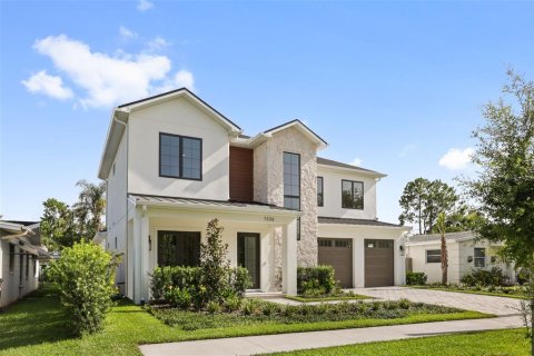 House in Orlando, Florida 5 bedrooms, 324.23 sq.m. № 2238540 - photo 4