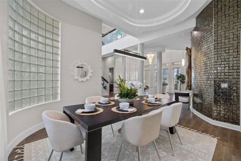 House in Tampa, Florida 4 bedrooms, 555.28 sq.m. № 1436277 - photo 8