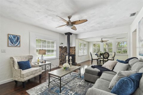 House in Safety Harbor, Florida 2 bedrooms, 93.46 sq.m. № 1690921 - photo 18