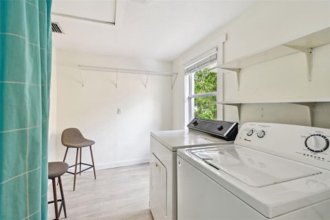 House in Safety Harbor, Florida 2 bedrooms, 93.46 sq.m. № 1690921 - photo 27