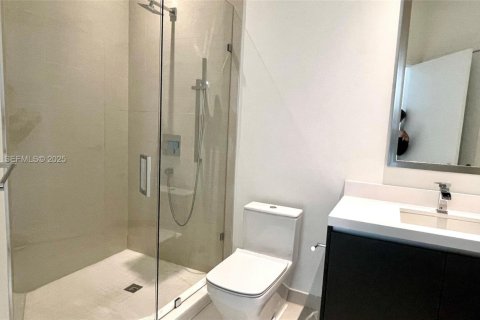 Condo in Miami, Florida, 2 bedrooms № 2152459 - photo 19