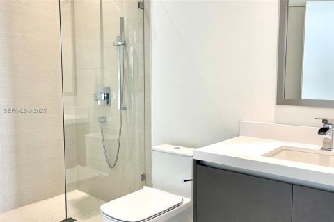 Condo in Miami, Florida, 2 bedrooms № 2152459 - photo 18