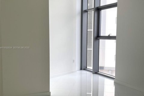 Condo in Miami, Florida, 2 bedrooms № 2152459 - photo 21