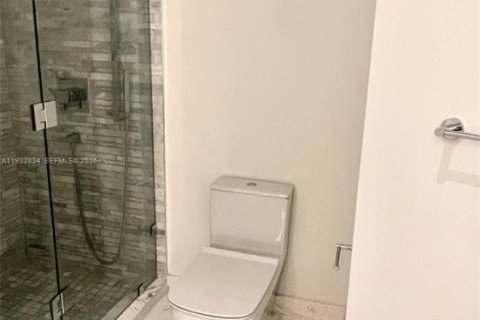 Condo in Miami, Florida, 2 bedrooms № 2152459 - photo 25