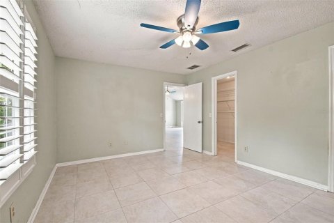 Villa ou maison à vendre à Edgewater, Floride: 3 chambres, 129.32 m2 № 2296995 - photo 18