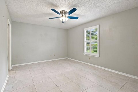 Villa ou maison à vendre à Edgewater, Floride: 3 chambres, 129.32 m2 № 2296995 - photo 17
