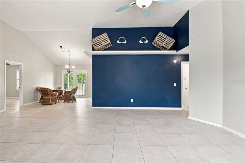 Villa ou maison à vendre à Edgewater, Floride: 3 chambres, 129.32 m2 № 2296995 - photo 5