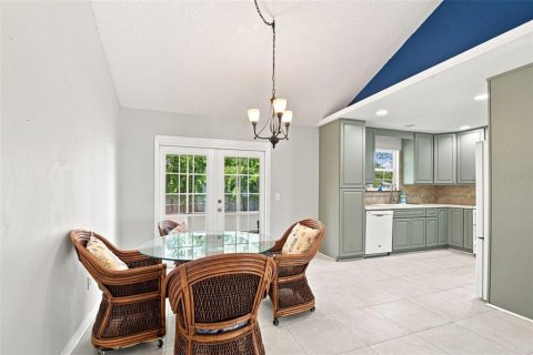 Villa ou maison à vendre à Edgewater, Floride: 3 chambres, 129.32 m2 № 2296995 - photo 9