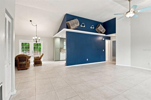 Villa ou maison à vendre à Edgewater, Floride: 3 chambres, 129.32 m2 № 2296995 - photo 4