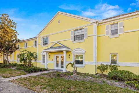 Condo in Saint Petersburg, Florida, 1 bedroom  № 1555274 - photo 2