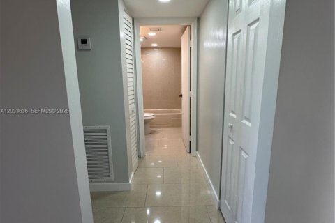 Copropriété à louer à Margate, Floride: 1 chambre, 89.19 m2 № 2085464 - photo 3