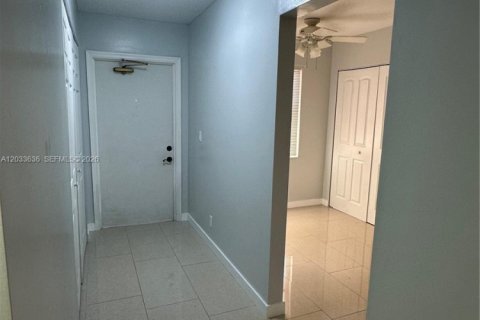 Copropriété à louer à Margate, Floride: 1 chambre, 89.19 m2 № 2085464 - photo 27