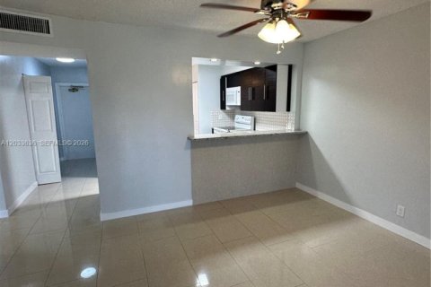 Copropriété à louer à Margate, Floride: 1 chambre, 89.19 m2 № 2085464 - photo 9