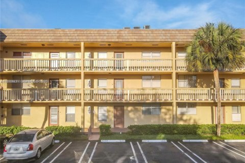 Condo à Margate, Floride, 1 chambre  № 2085464