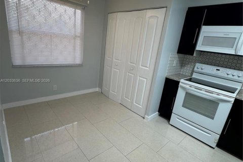 Copropriété à louer à Margate, Floride: 1 chambre, 89.19 m2 № 2085464 - photo 14