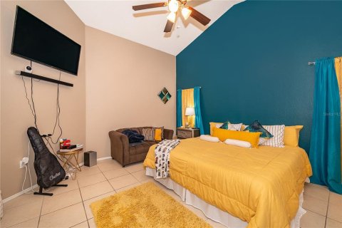 House in Lake Wales, Florida 3 bedrooms, 161.65 sq.m. № 2098604 - photo 9