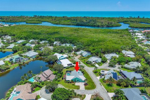 House in Hobe Sound, Florida 4 bedrooms, 231.51 sq.m. № 2188341 - photo 7