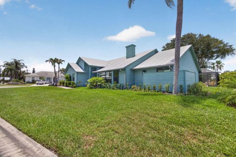 House in Hobe Sound, Florida 4 bedrooms, 231.51 sq.m. № 2188341 - photo 5