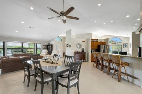 House in Hobe Sound, Florida 4 bedrooms, 231.51 sq.m. № 2188341 - photo 15
