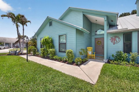 House in Hobe Sound, Florida 4 bedrooms, 231.51 sq.m. № 2188341 - photo 3