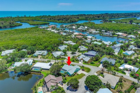 House in Hobe Sound, Florida 4 bedrooms, 231.51 sq.m. № 2188341 - photo 9