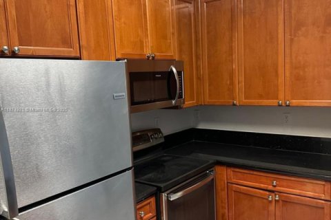 Adosado en venta en Miramar, Florida, 4 dormitorios, 137.59 m2 № 1921169 - foto 7