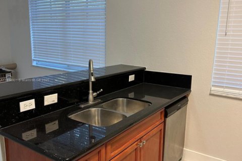 Adosado en venta en Miramar, Florida, 4 dormitorios, 137.59 m2 № 1921169 - foto 9