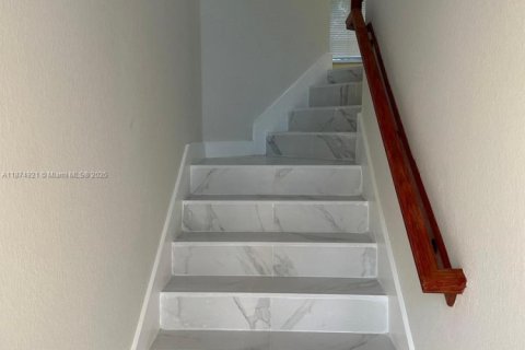 Adosado en venta en Miramar, Florida, 4 dormitorios, 137.59 m2 № 1921169 - foto 2